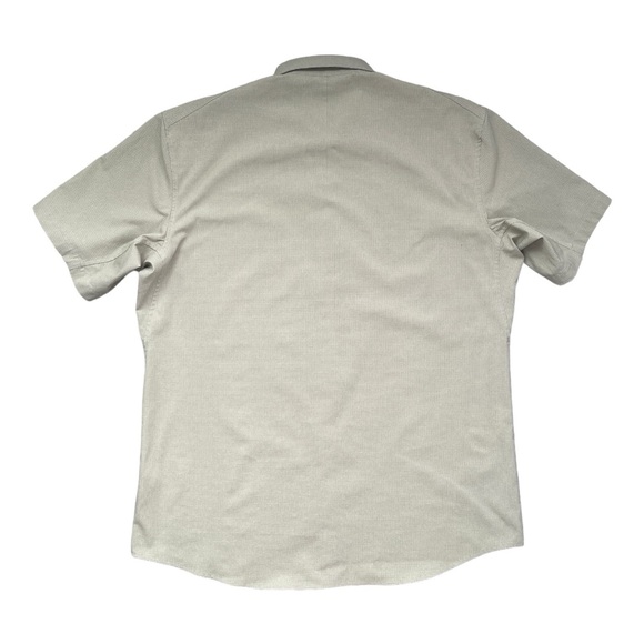 Lululemon Airing Short Sleeve Button Down Shirt, Tan, Size X Large - Picture 6 of 6